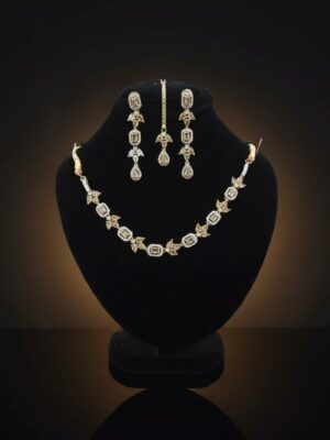 Elegant Gold plated 1 carat indian CZ Jewelry Set - Necklace, Earrings & Maang Tikka