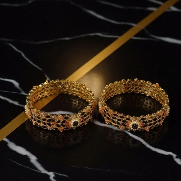 Black & Gold Kundan Bangle Set for Women – Elegant Indian Bridal & Festive Jewelry with Pearl Accents